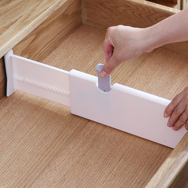 Variable size adjustable dresser drawer divider