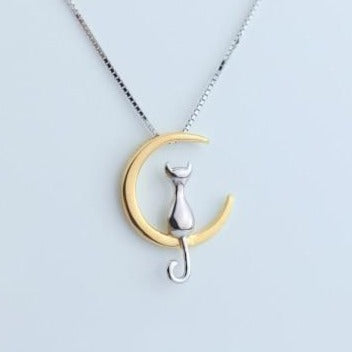 Luna Chain with Cat in the Moon