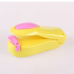 Mini portable heat sealing device